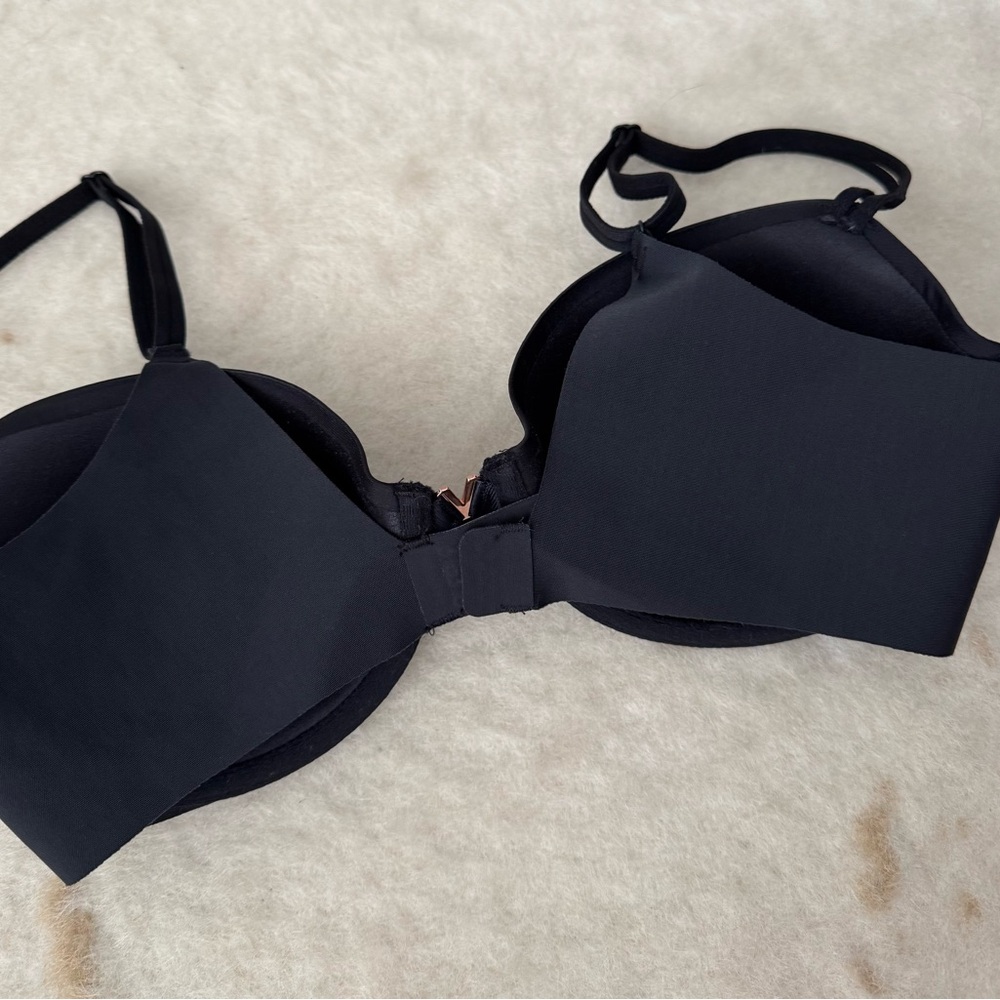 Victoria’s Secret Lined Demi Underwire Bra 32D Black Smooth - Picture 9 of 9